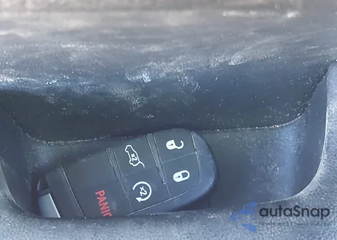 2021 Jeep Grand Cherokee Freedom 4X4 z USA, uszkodzony, nr VIN 1C4RJFAG9MC735616